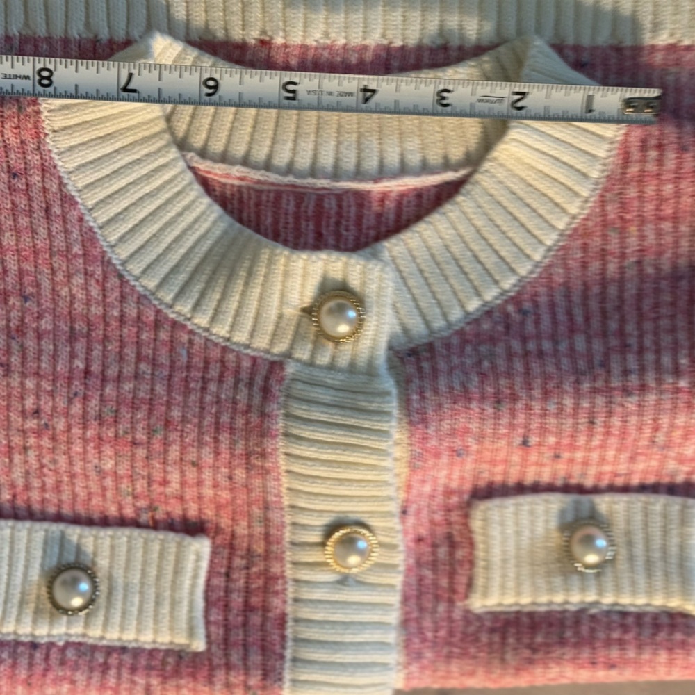 Women's Sweater - Picture 4 of 16